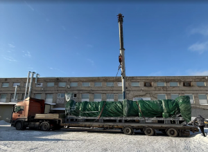 Сборка нового сушильного барабана на заводе